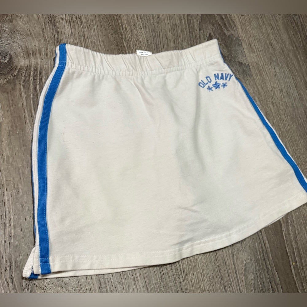 Old Navy Girls White Athletic Skort | Blue Stripe | Size 8 - Picture 3 of 5